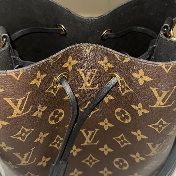Louis Vuitton NéoNoé MM Black Monogram (100% authentic) - Picture 9 of 16